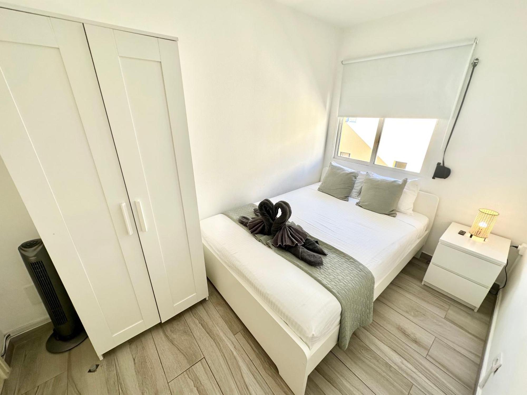 Mango Sorbet Super Central, 3 Desks, High Speed Internet, 3 Bedrooms And 2 Bathrooms Apartamento *